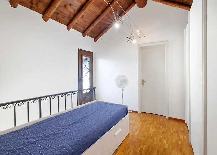 Palm By Interhome Casa de Férias Locarno